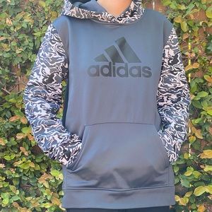 XL Adida’s Printed Men’s Hoodie!
